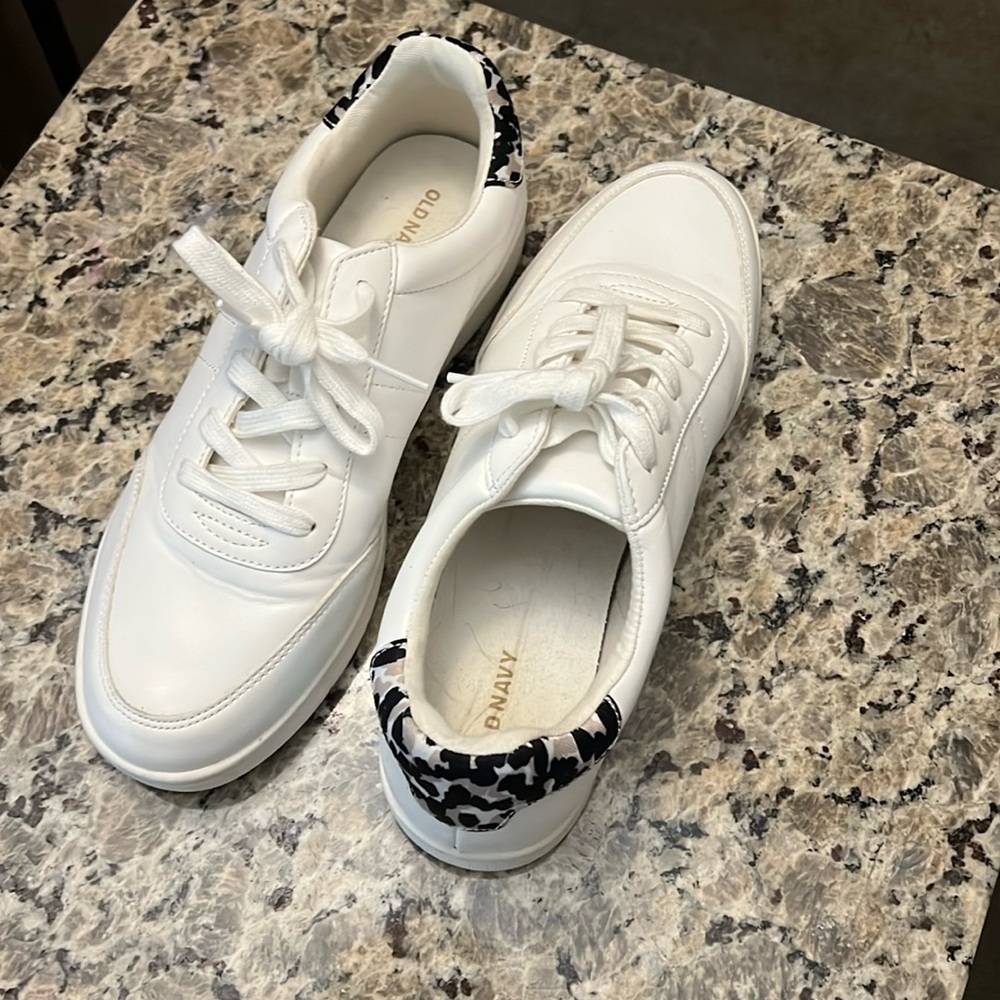 Old navy shoes
